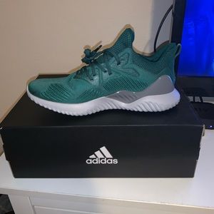 Adidas Men Size 11 alphabounce Athletic Shoes